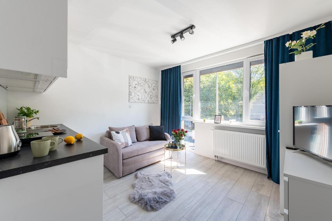 Batorego 220 - 450M Stacja Metra Pola Mokotowskie, 800M Biblioteka Narodowa - 20M Piekny Park Pola Mokotowskie - 800M Do Sgh - Wifi - Smart Tv - Good Apartments วอร์ซอ ภายนอก รูปภาพ
